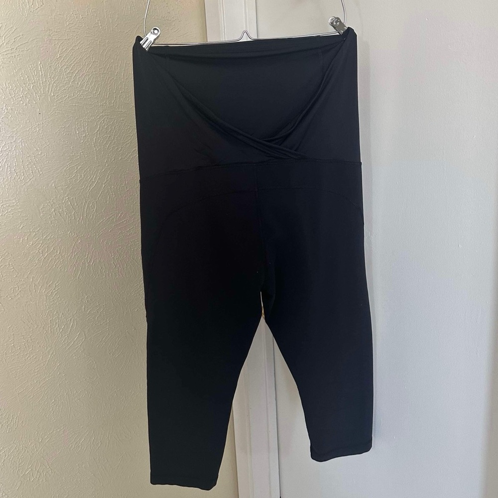 Ingrid & Isabel Womens Crossover Panel Maternity Leggings XXL Barely Worn